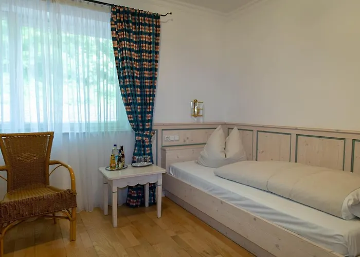 Fischerstueberl Attel Hotel